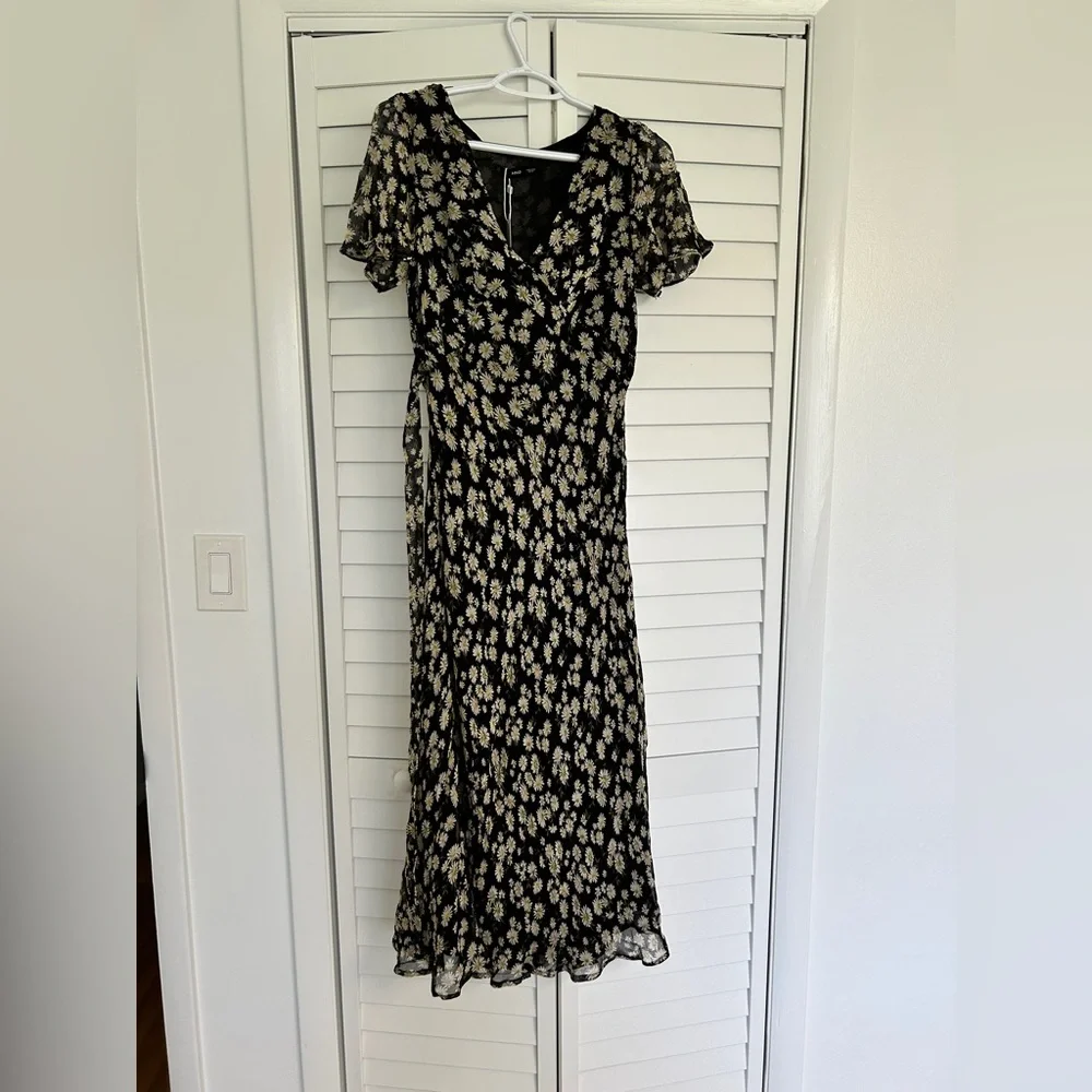 NWT Mango FLORAL-PRINT STRAIGHT-FIT MIDI-DRESS - Picture 3 of 8